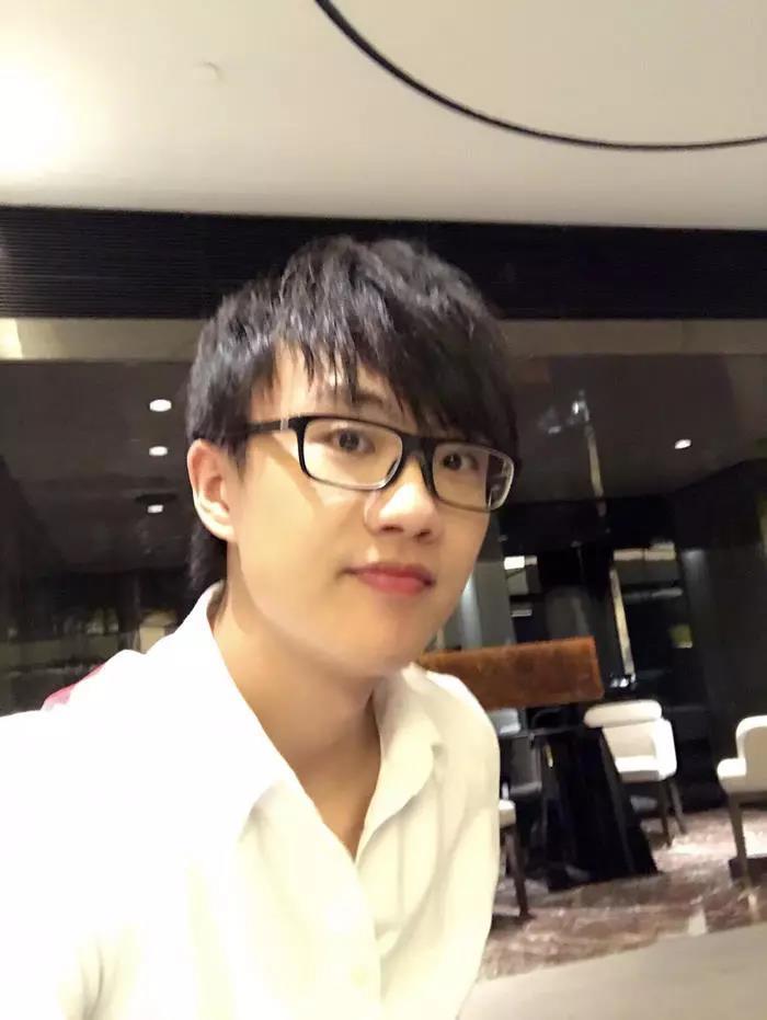 如何评价许嵩的雨幕,如何评价许嵩的浅唱