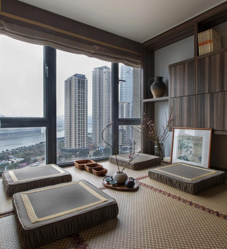 阳台设计20厘米地台榻榻米好看么,封闭式阳台布置榻榻米