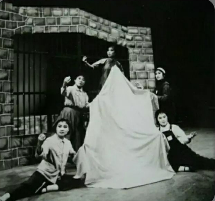 渣滓洞囚犯被枪决,渣滓洞关押人员为什么被处决