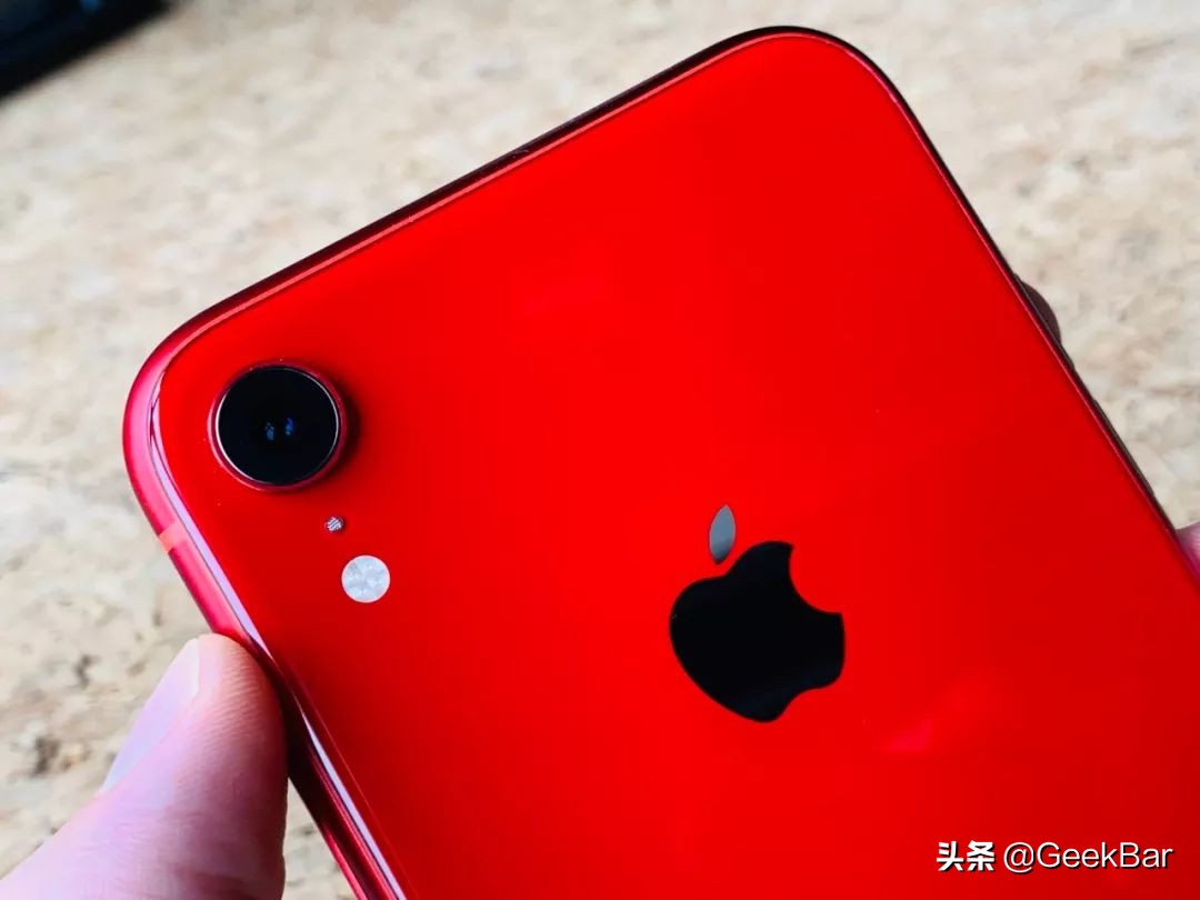 64G不够用，动手做了个512G的iPhone