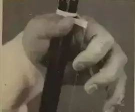 右手运弓和左手按弦二胡深度讲解,二胡左手手型和按弦方法图解教学