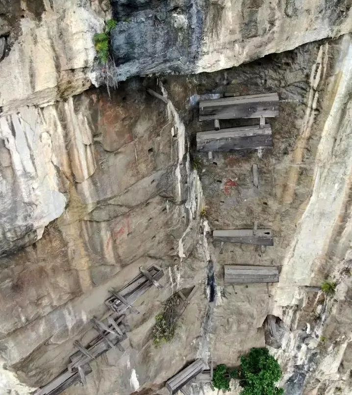 打卡秭归磨坪杨林村悬棺群,秭归县磨坪乡悬棺千古之谜