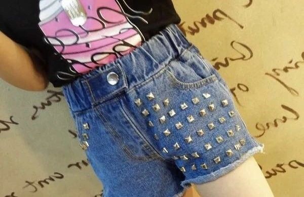 四个月婴儿脚趾头红肿,四个月宝宝脚趾头突然肿了