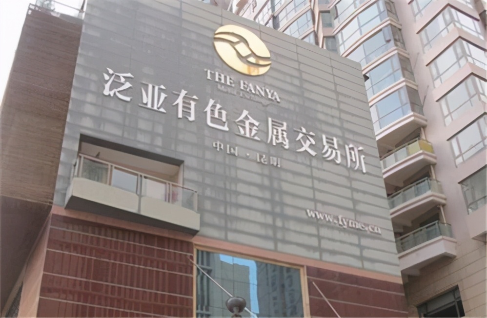 从良心经济学家到骗子专家,为什么郎咸平还能继续当经济学家