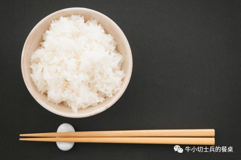 从全吃面包到米麦混煮，明治海军与脚气病的斗争史