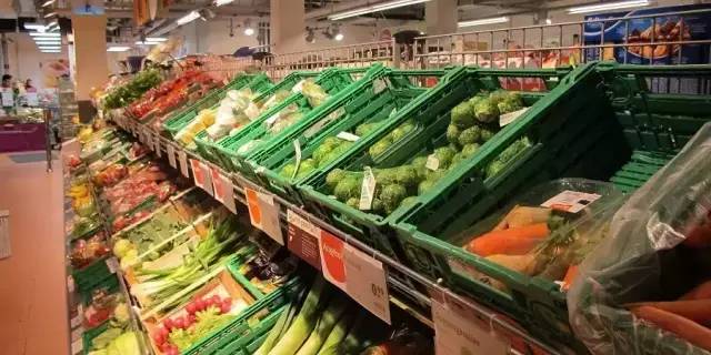 迪拜土豪和中国土豪有什么区别,土豪国迪拜