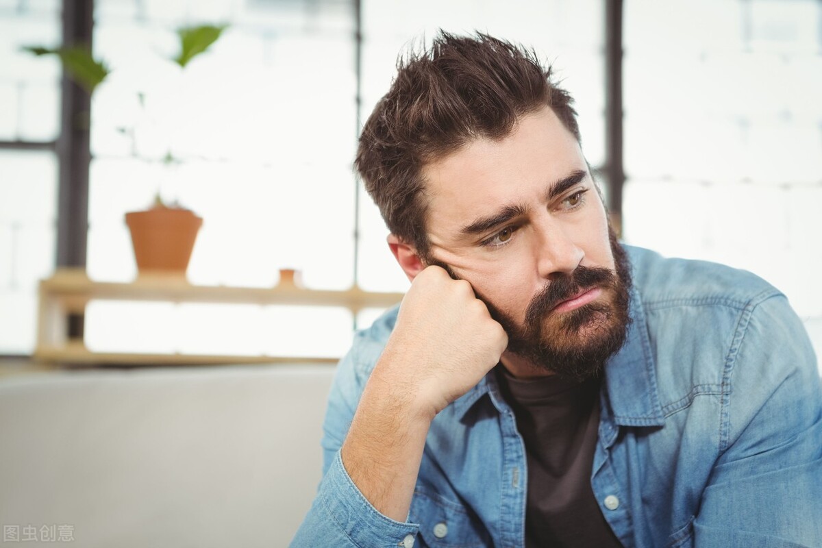 男人油性皮肤用什么护肤品,男人怎样才可以有效改善油性皮肤