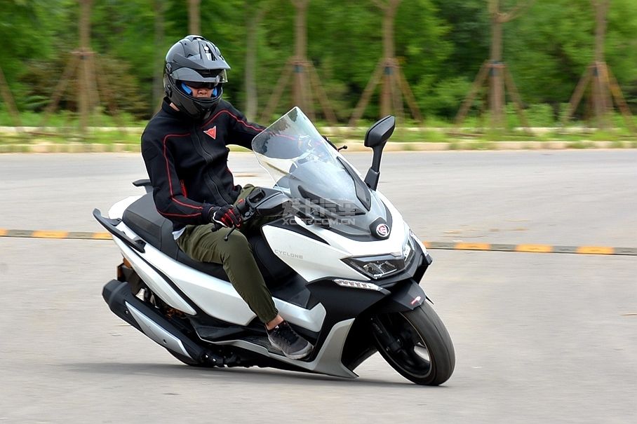 鐣呰皥浜虹敓鎰熸偀,鐣呰皥鎬濇兂鎰熸偀