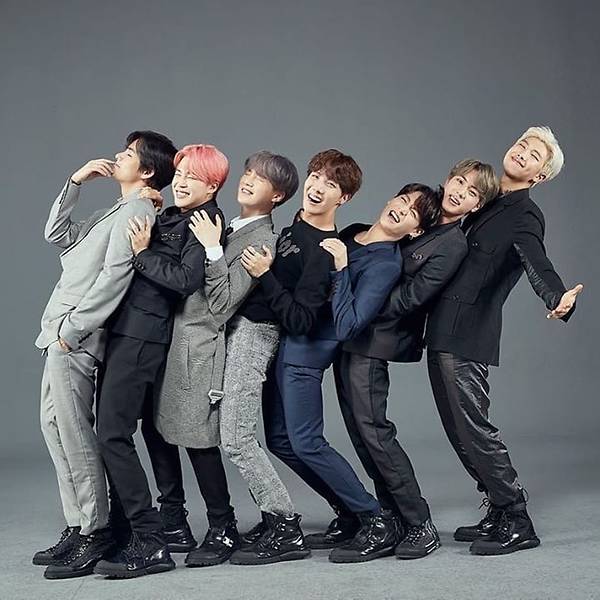 bts朴智旻海外表演,bts朴智旻卢浮宫