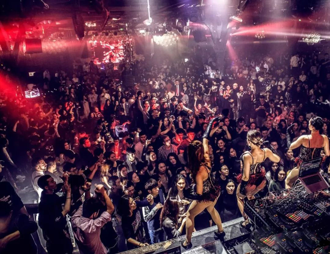 夜场里人多游戏,夜场简单游戏