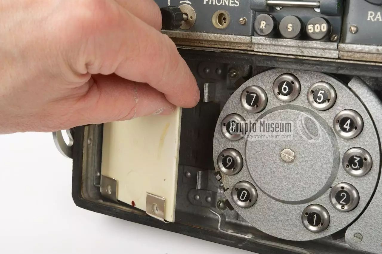 苏联r133接收机,二战最好的短波接收机