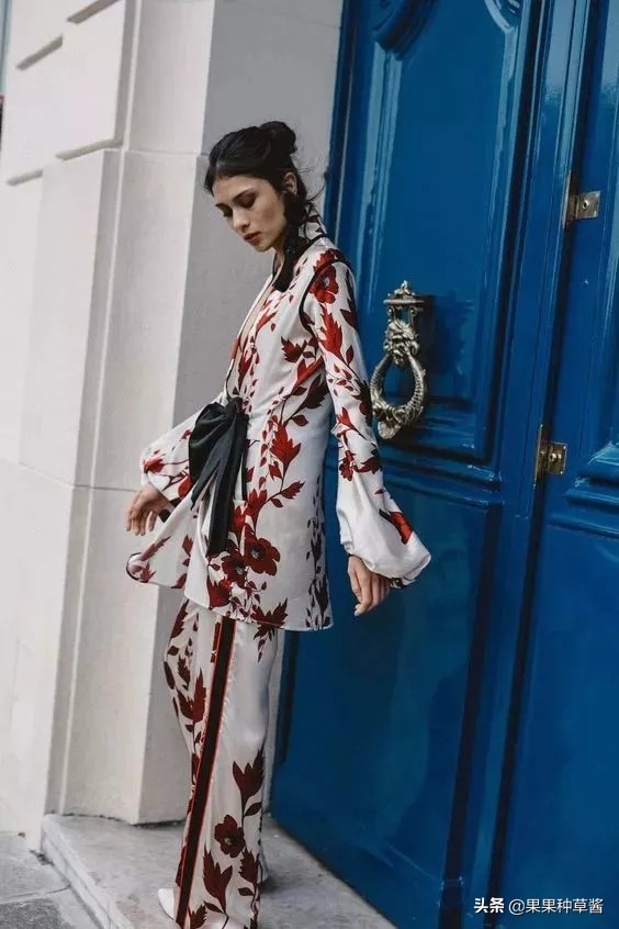 纵有风情万种的歌曲,纵有千种风情万种