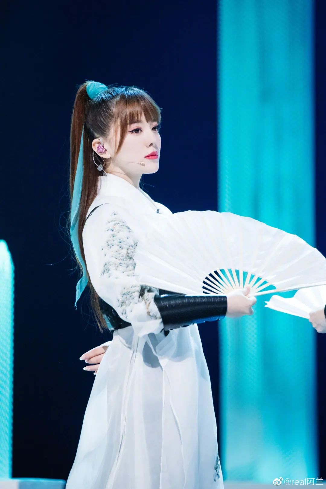 项链耳环一套轻奢小众高级感,100多轻奢项链耳环一套高级感