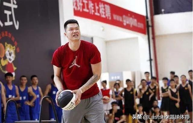 中国男篮巅峰时刻陈江华,中国男篮巅峰时刻陈江华过科比