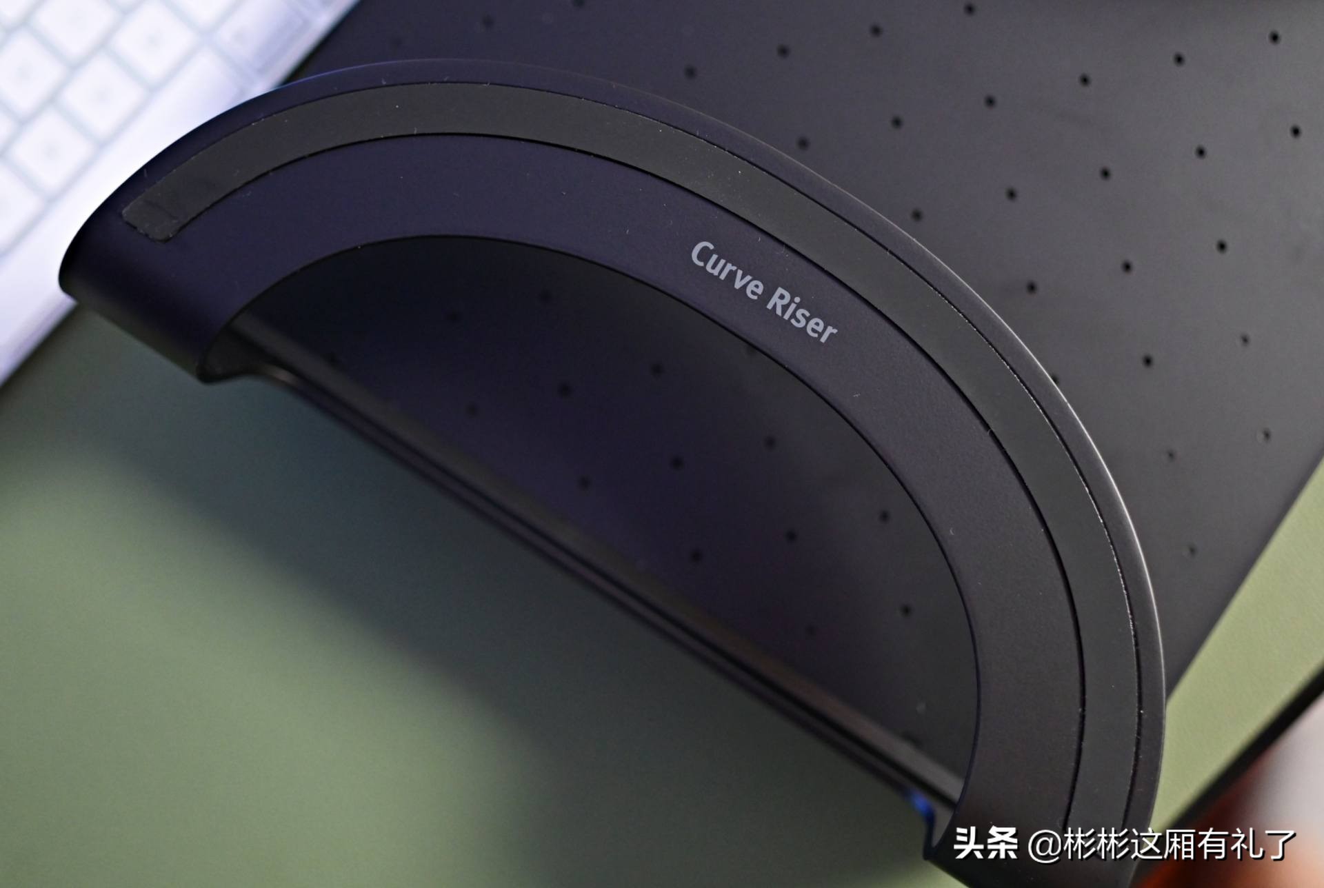 一根线都没有的终极桌面，M1版iMac配件分享（一）