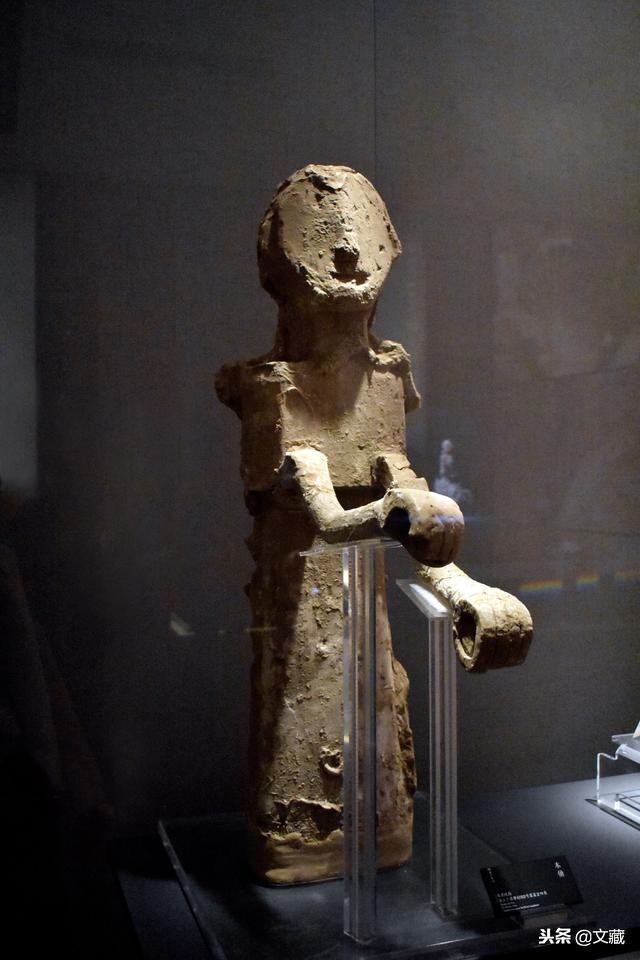 汉马俑和秦俑的区别,秦俑与汉俑不同