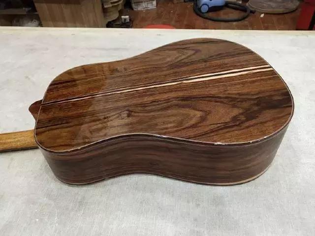 吉他受潮会怎么样,吉他受潮了怎么解决