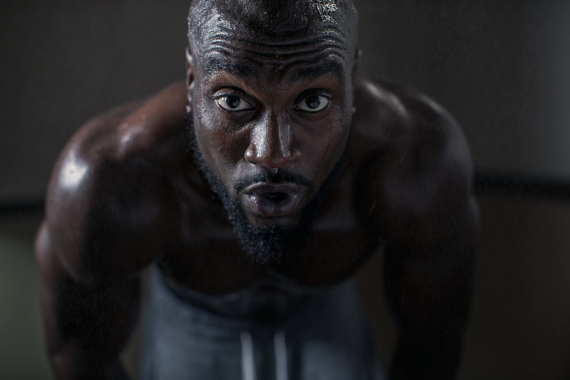 跑步为什么会岔气怎么缓解,跑步怎么解决岔气问题