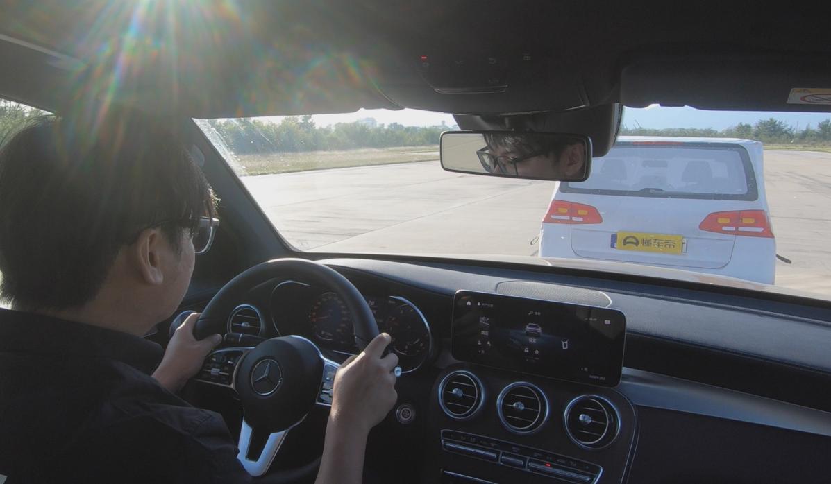 奔驰宝马奥迪一百万suv哪个更好,奔驰奥迪宝马suv到底选哪一款