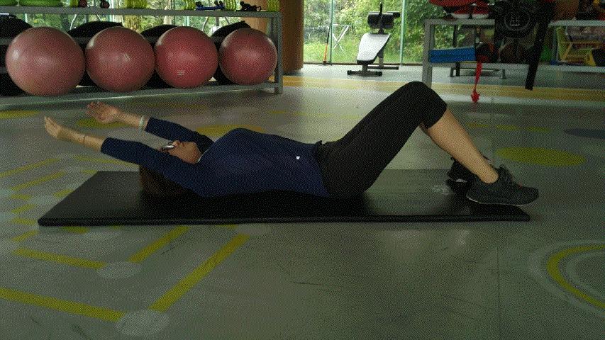 健身房练肩不耸肩的技巧,健身时耸肩挺肚子怎么办