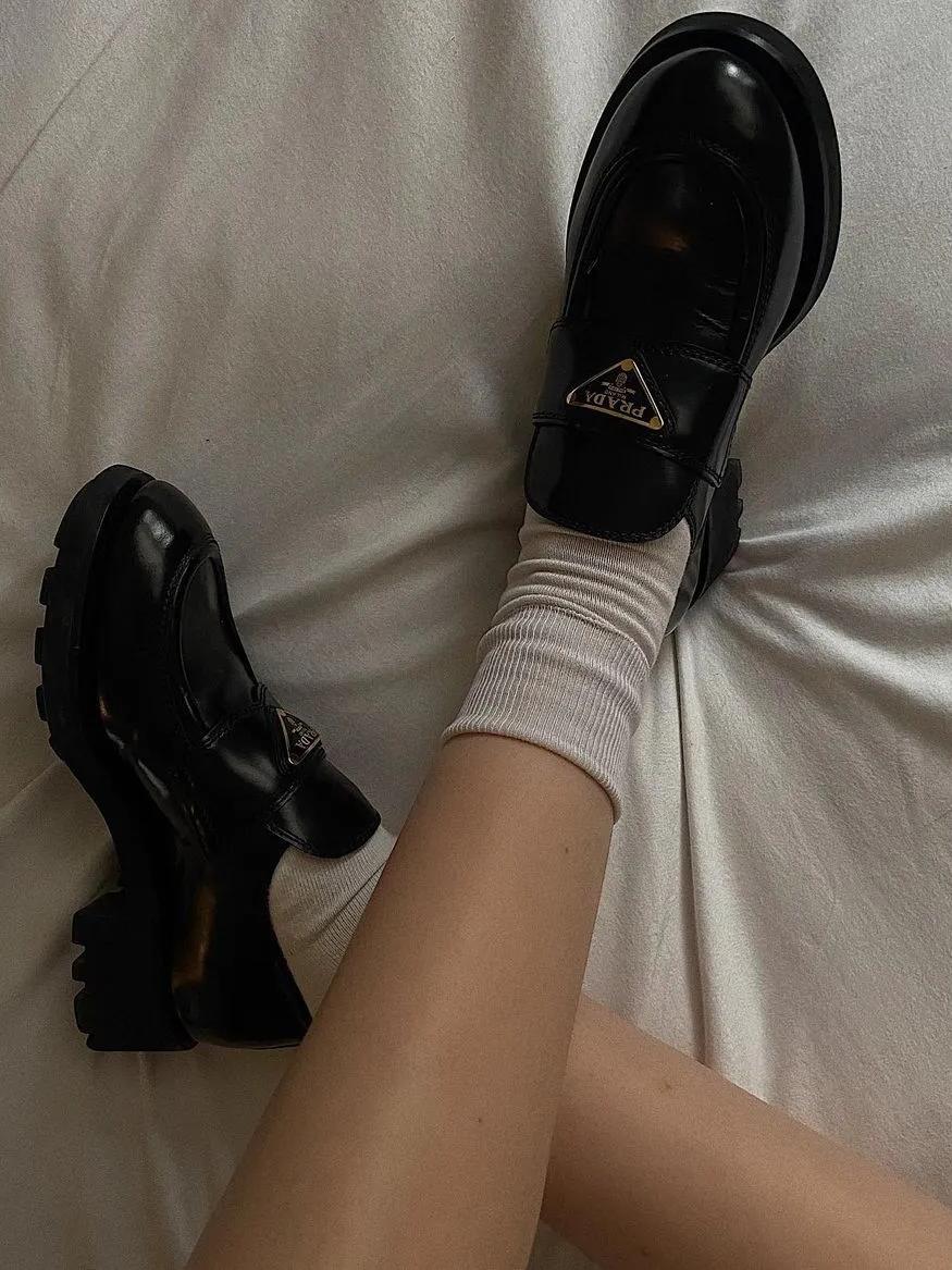 别再露脚踝了,今冬不流行露脚踝了露袜才更时髦