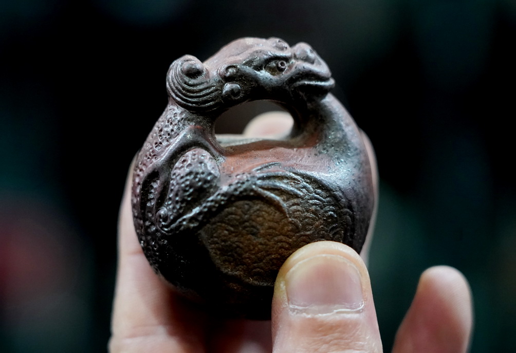 老式铜葫芦烟袋,古玩市场的铜胎掐丝珐琅花瓶