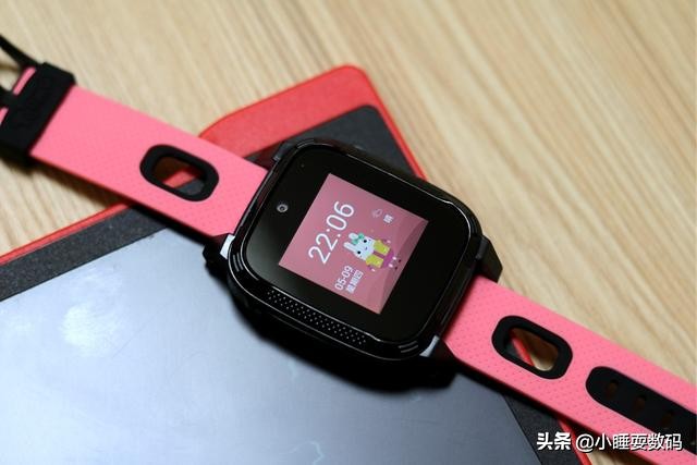 除了视频电话，还能提高孩子英语口语能力，搜狗糖猫儿童手表JOY2