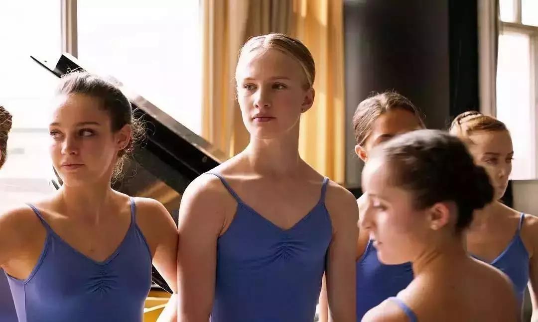 年度最美的“女孩”，就在这部里