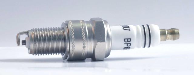 网上的汽车大师能相信吗？简直就是把观众的智商按在地上摩擦