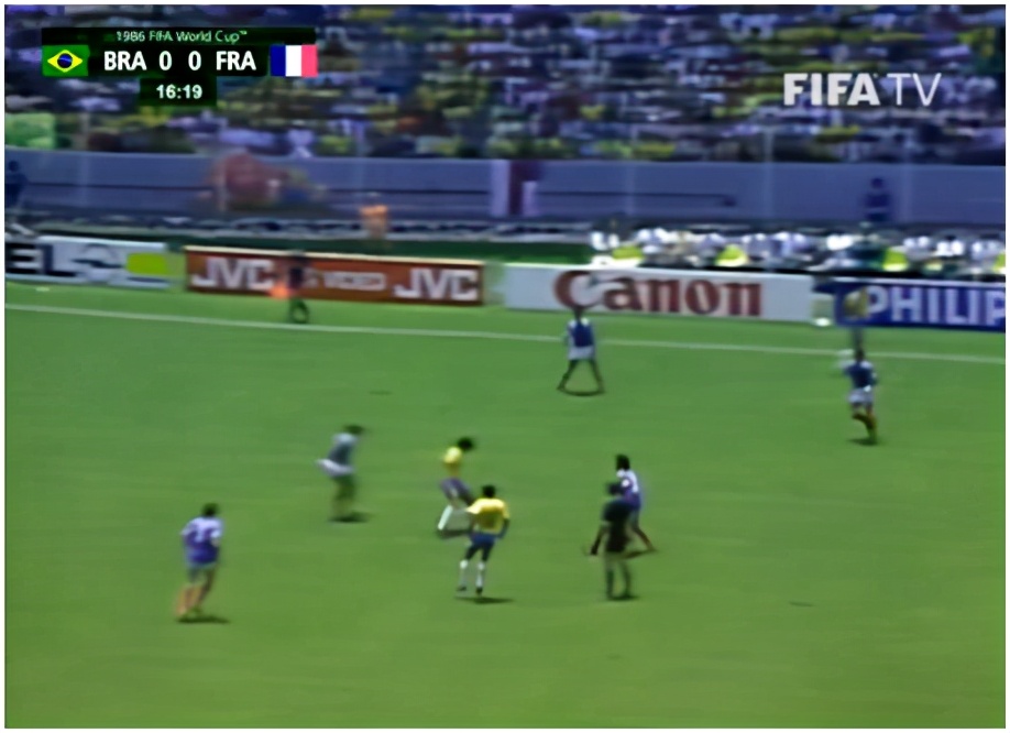 1986法国巴西经典之战,2006世界杯法国1-0巴西比赛图片