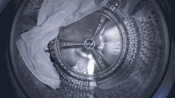 科普天天洗澡竟有两大危害,天天洗衣服衣服怎么还会脏