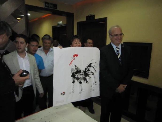 掌上乾坤指间生花世界级艺术家-贾同辉的“指墨”风釆