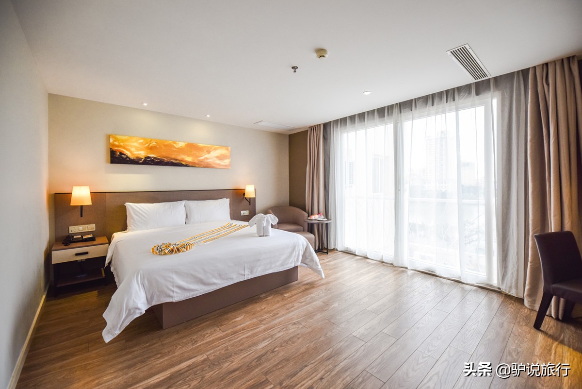 撮一顿海鲜自助,搓一顿火锅大排档套餐