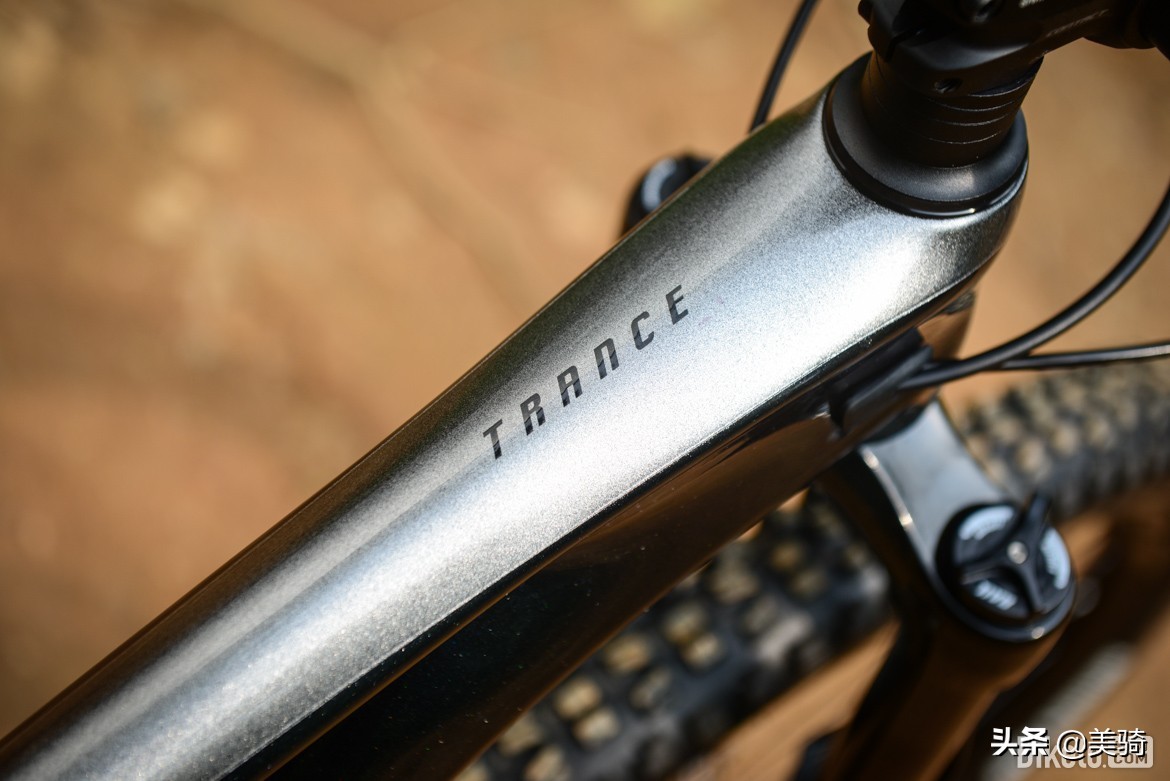 捷安特入门山地车测评,捷安特山地车公路车测评