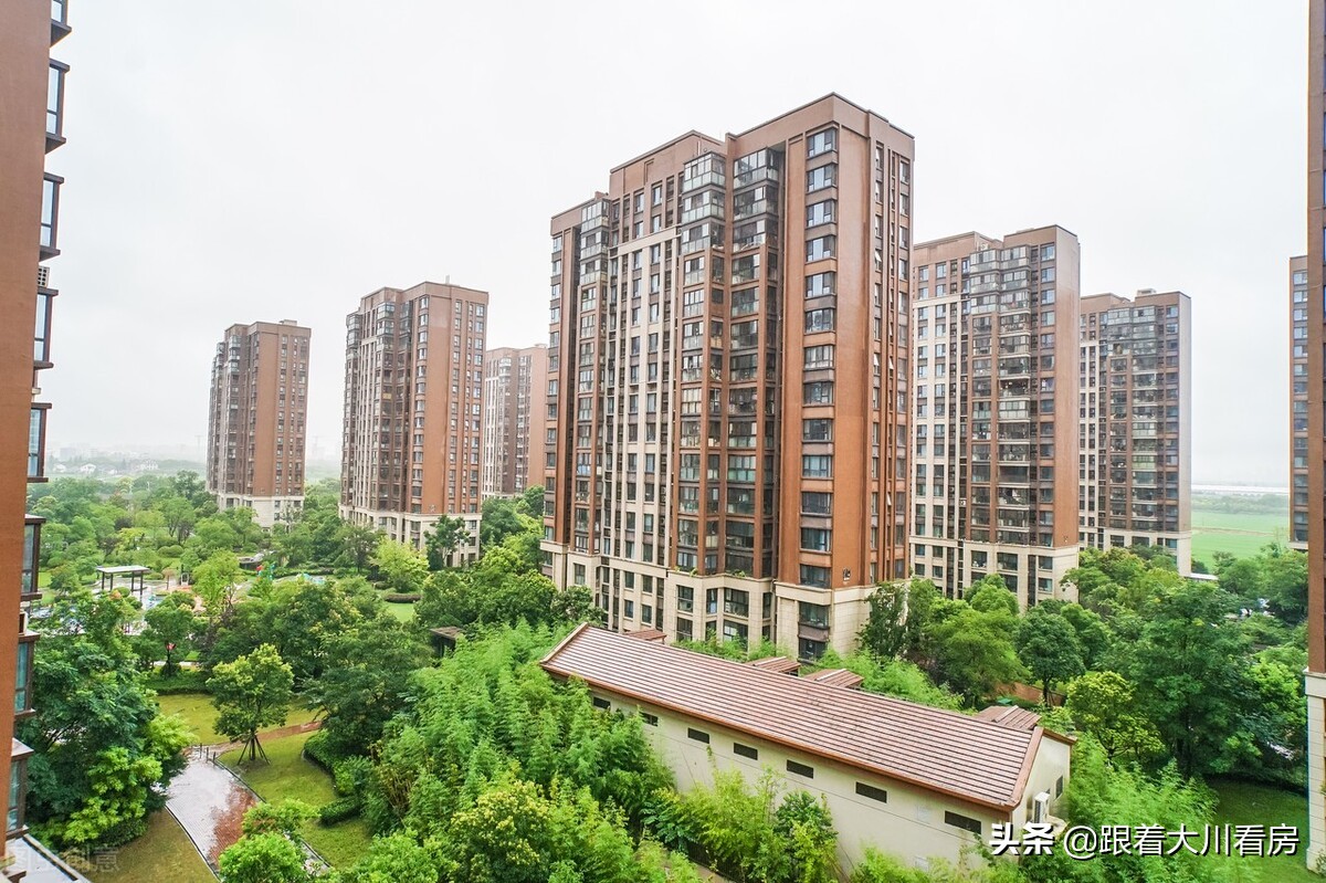 如何通过看地下车库看楼盘品质,如何判断一个楼盘的品质