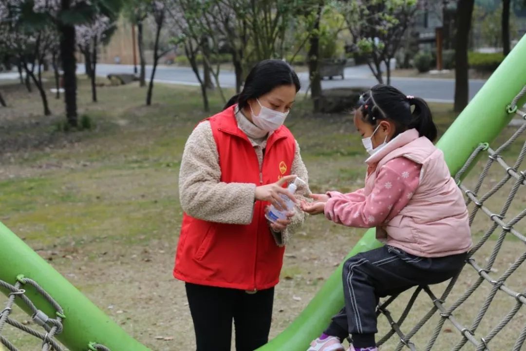 穹窿山国家森林公园接待游客,穹窿山景区旅游感受
