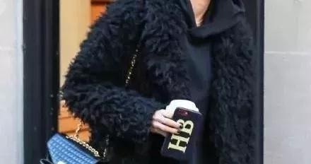 春天几月适合穿羊羔毛外套,羊羔毛外套burberry