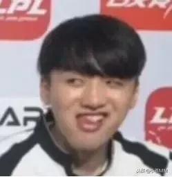 doinb爆料smlz退赛,doinb看smlz夺冠