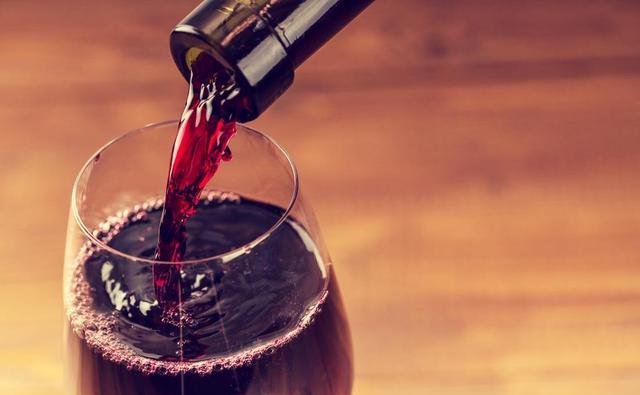 污渍洗不掉,瓷砖、白鞋、地毯上的污渍难清理,怎么办?