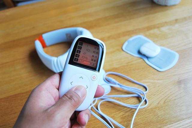 颈椎按摩仪妈妈礼物推荐40-50岁,新款颈椎按摩仪送妈妈