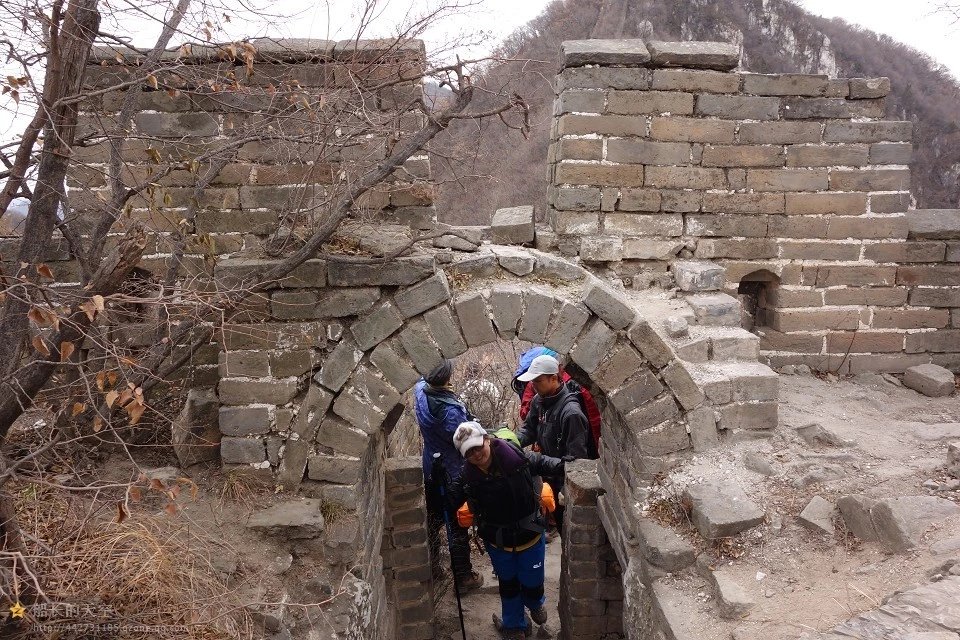 爬箭扣长城,不到长城非好汉都爬过