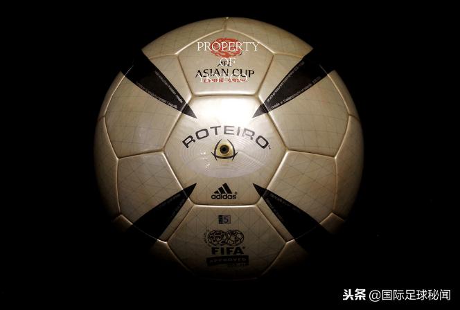 打破阿迪耐克垄断！日本足球装备创造亚洲杯新历史