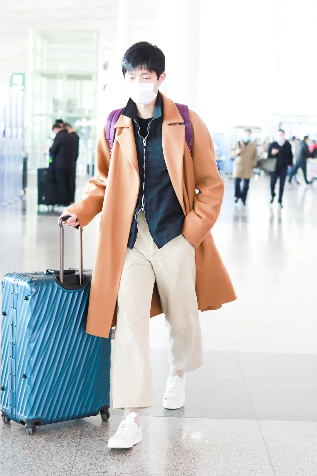 别再说每个男人衣柜里都需要一件风衣了！你们真的会搭配吗？