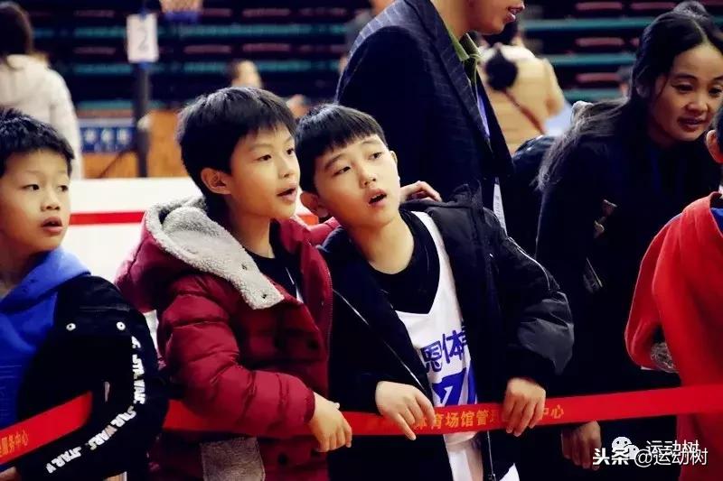 中国篮球名宿走进学校,中国篮球名宿26分