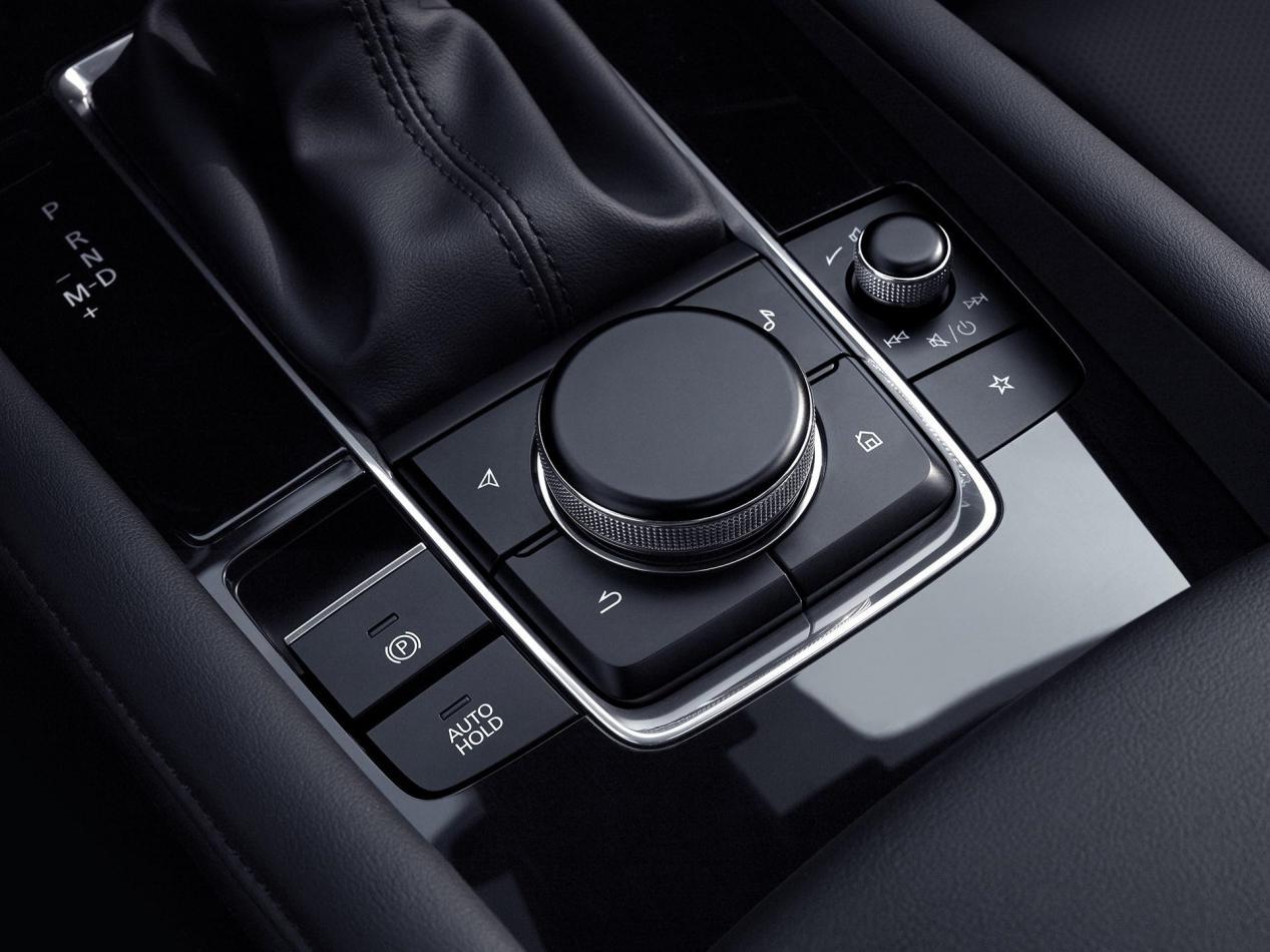 最新马自达3昂克赛拉1.5自吸,马自达3昂克赛拉2.0质擎版测试