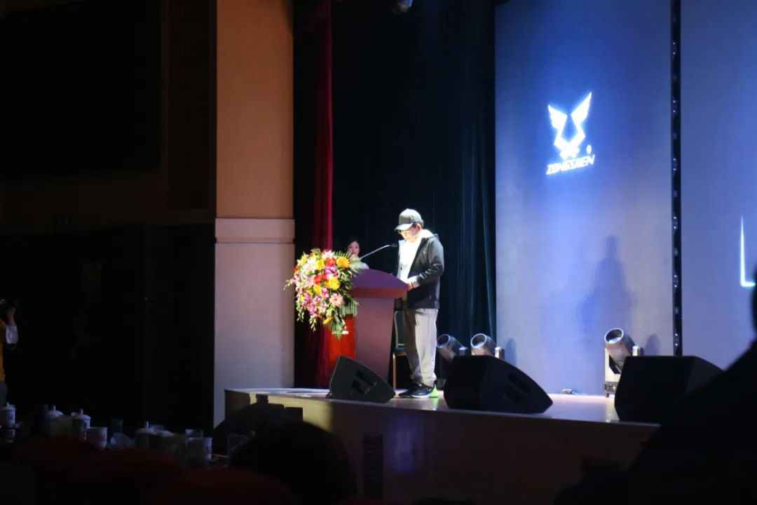 本田cb400f与cb400x哪个骑着舒服,本田cb400f和cb400x骑行感受