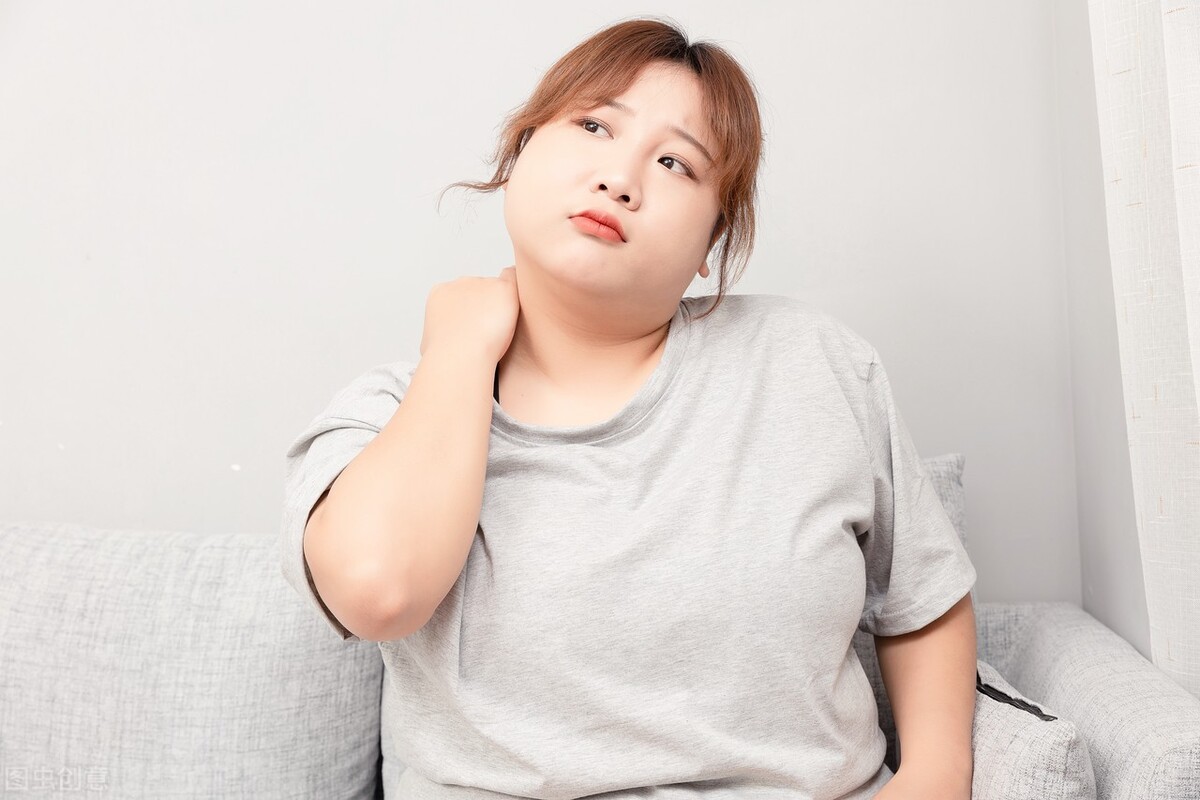 颈椎曲度变直肩膀僵硬怎么锻炼,颈椎曲度僵硬睡觉什么姿势