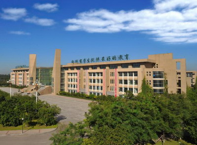 东北育才双语与育才外国语区别,同时考上北体与南师怎么选