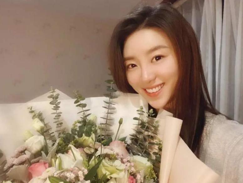 三十而已中三位女主角,三十而已女性角色扮演图片