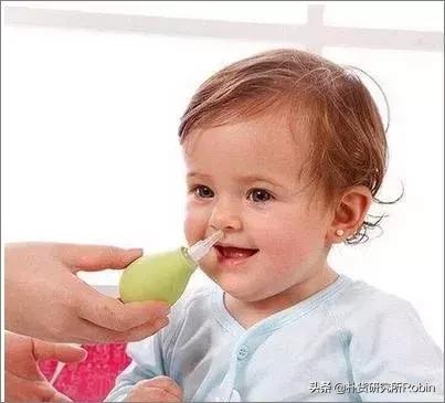 宝宝的鼻腔脆弱,在给宝宝清理鼻腔前,建议你先读一下